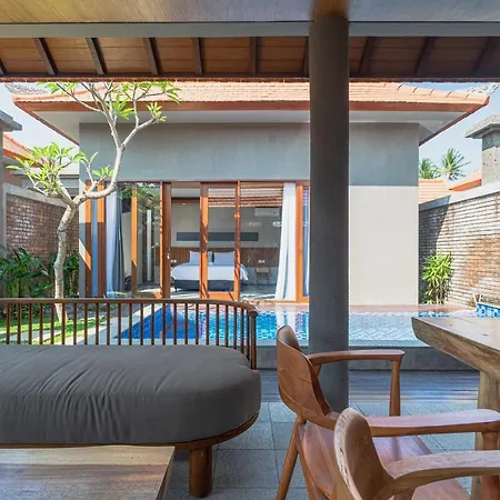 Serenia Villas Amed